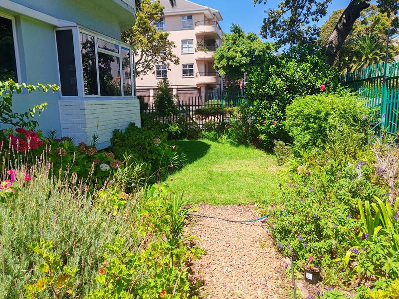 To Let 2 Bedroom Property for Rent in Claremont Western Cape